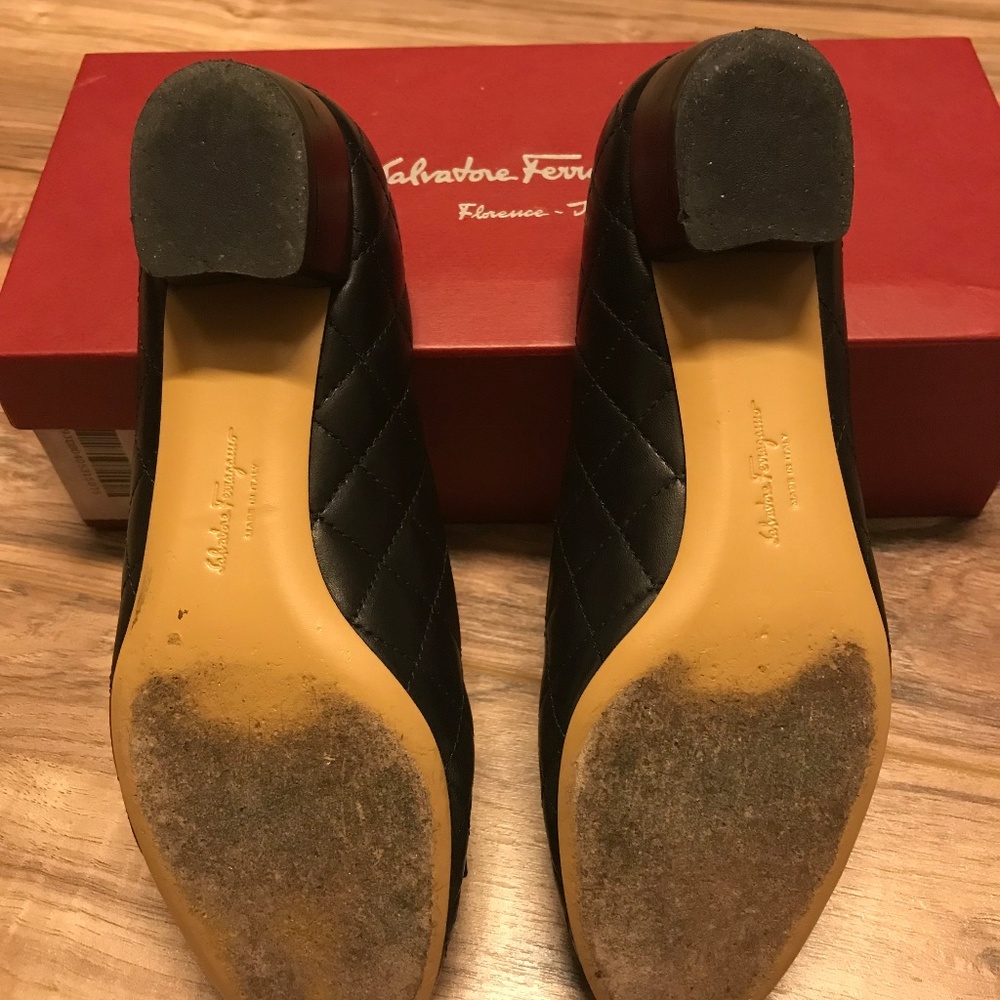 SALVATORE FERRAGAMO Vara bow Q Pump size 7,5 - Picture 2 of 8